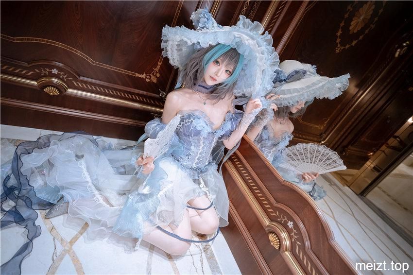 图片[1]-Tsuki_月隐 不急着出片的COSER，一套是一套-爱QQ图