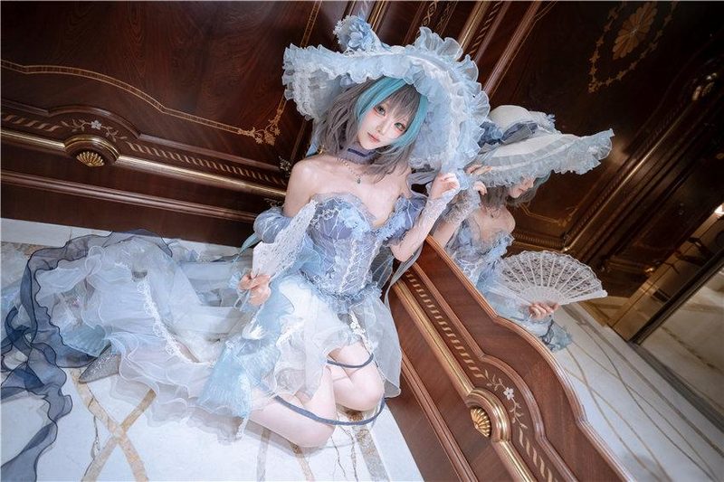 Tsuki_月隐 不急着出片的COSER,一套是一套-爱QQ图